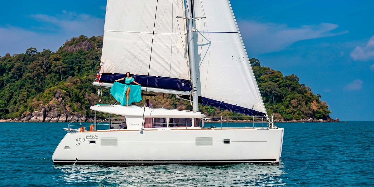 Аренда парусного катамарана Lagoon 400 S2 на Пхукете